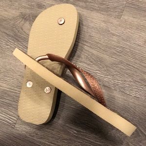 🍍NWOT  Havaianas Flip Flops Size 7/8W